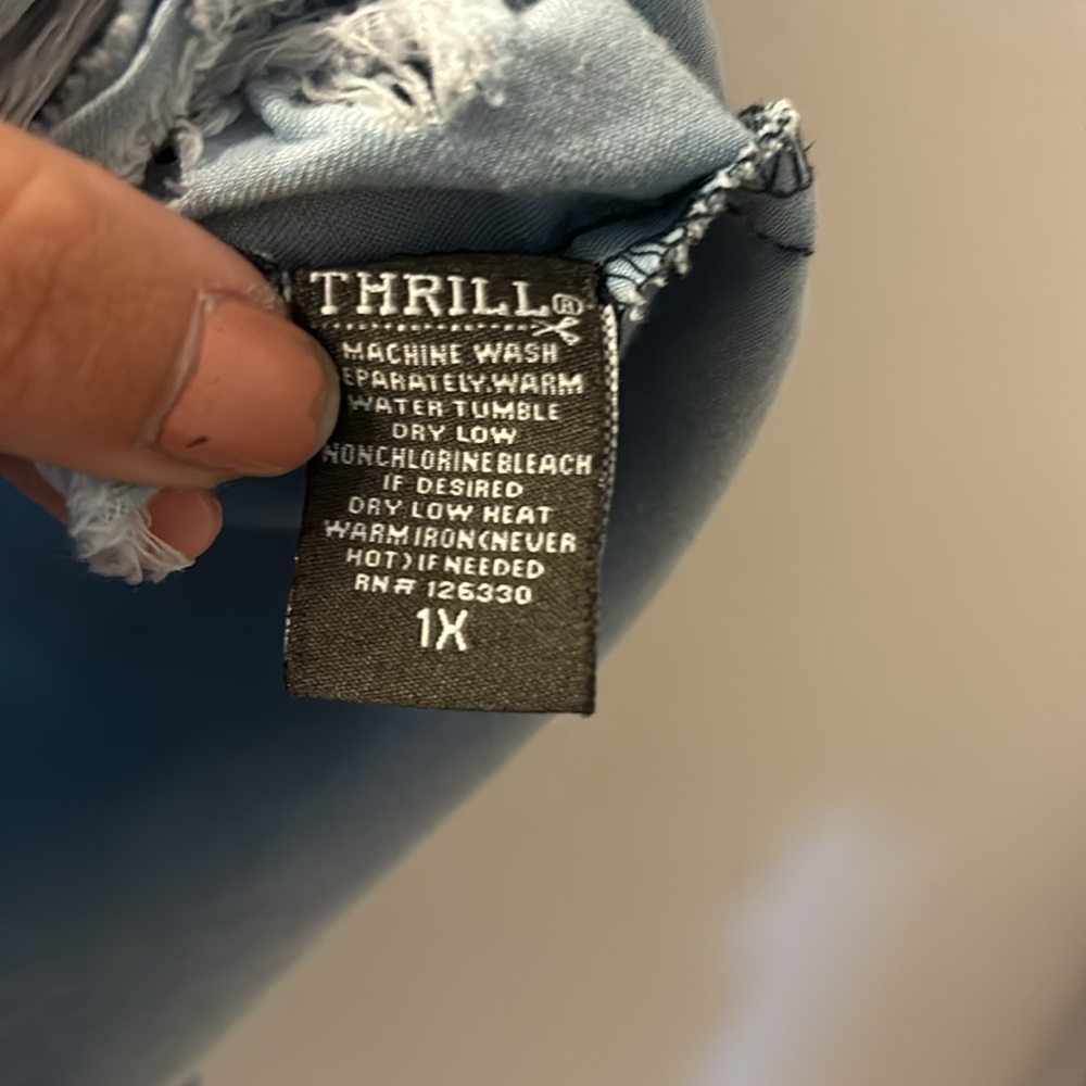 Thrill Jeans distressed denim button down size 1X - Picture 7 of 8